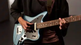 Fender Player Jaguar in der Farbe Tidepool