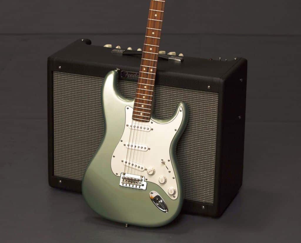 Fender Player Serie Strat und Amp